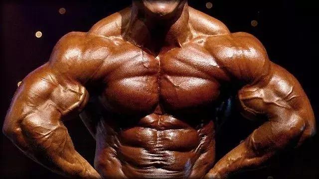 胸肌中间不对称,健身两边胸肌不对称