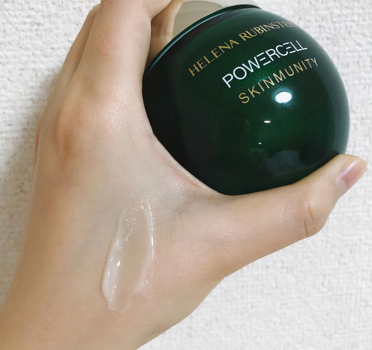 香奈儿的金砖面霜好用吗,雅诗兰黛紧致淡纹面霜