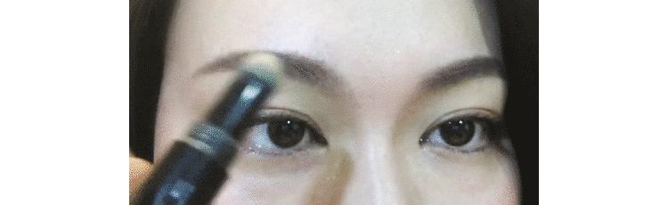 为什么塌鼻梁的女生侧脸好看,塌鼻子的女生不好看