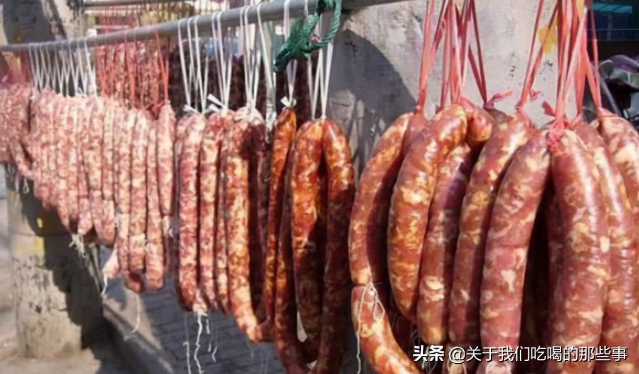 灌好的腊肠还用洗吗,灌腊肠的猪肉洗了有水分要吹干吗