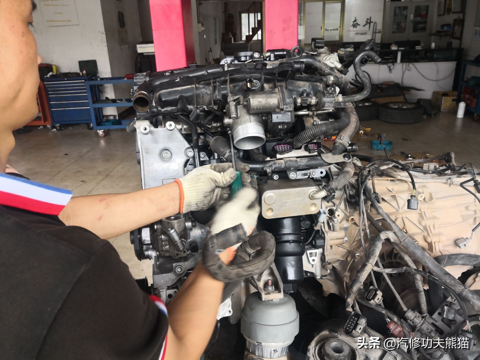 10年奥迪a6l2.0t烧机油怎么解决,10年奥迪a6l2.0t烧机油维修