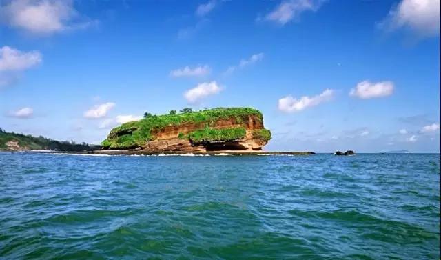 比鼓浪屿大12倍,比三亚安静10倍!这小岛最适合现在去,美轮美奂