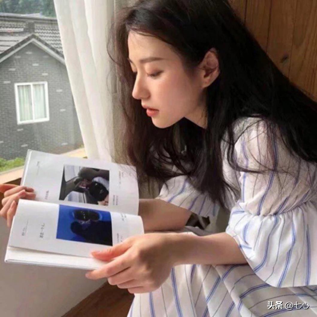 抖音伤感语录文案图片,怪我不自量力妄想徒手摘星出自哪