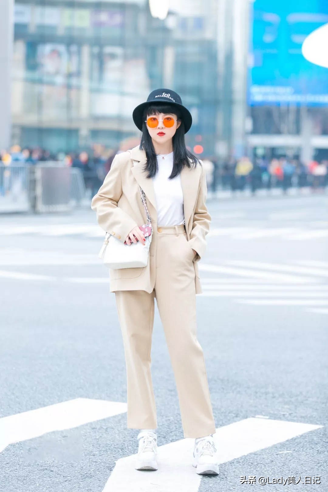 简单又高级的衣服搭配,轻薄气质衣服怎么搭配好看