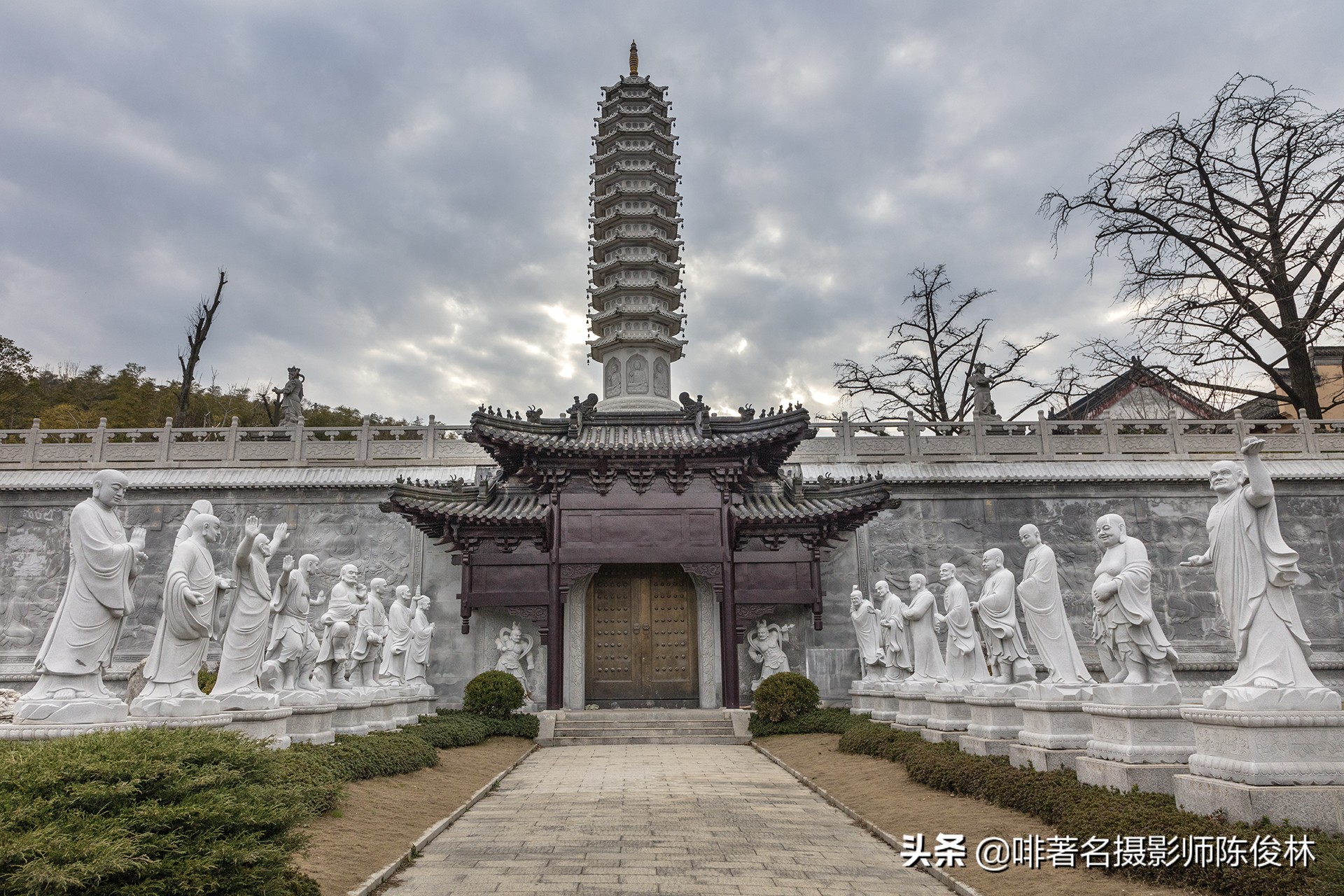 山门朝北开韦陀菩萨坐正殿律宗第一名山宝华山隆昌寺1500年