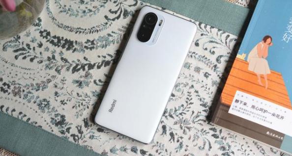 红米品控对比vivooppo,oppo手机和红米手机哪个品控好