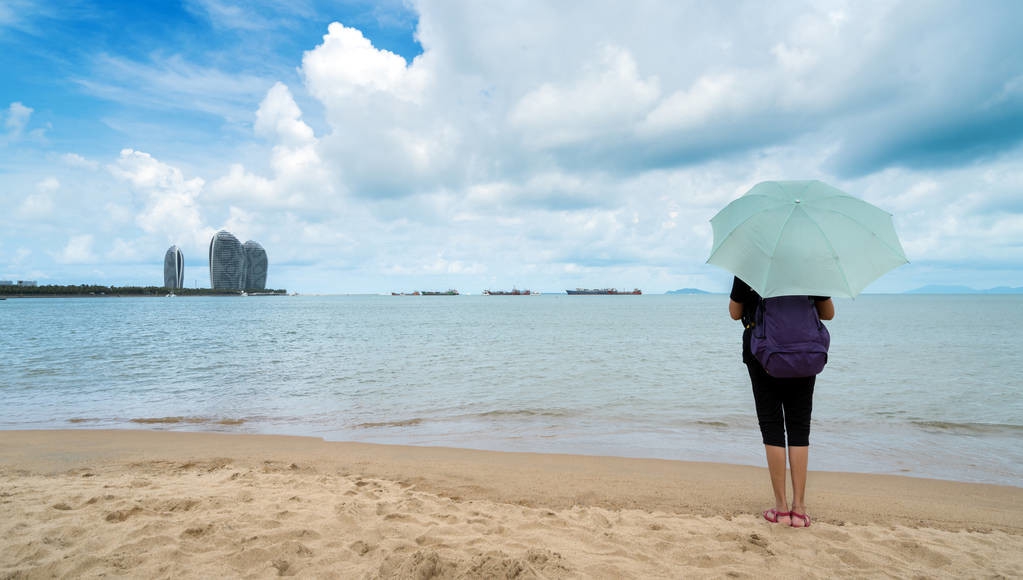 香港和海南岛区别,香港半岛和海南岛哪个好