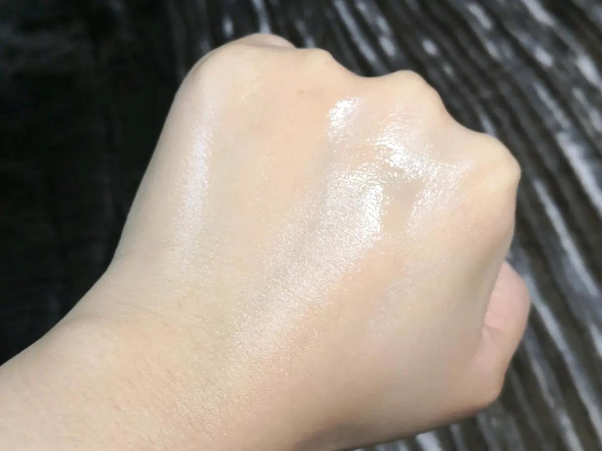 被李佳琦种草的第N个好物！美白效果超强的日系精华水来啦！