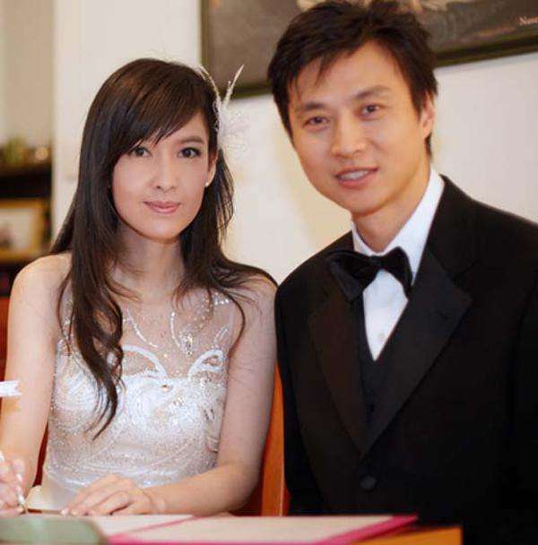 周慧敏发现老公出轨怎么办,周慧敏和陈冠希有关系吗