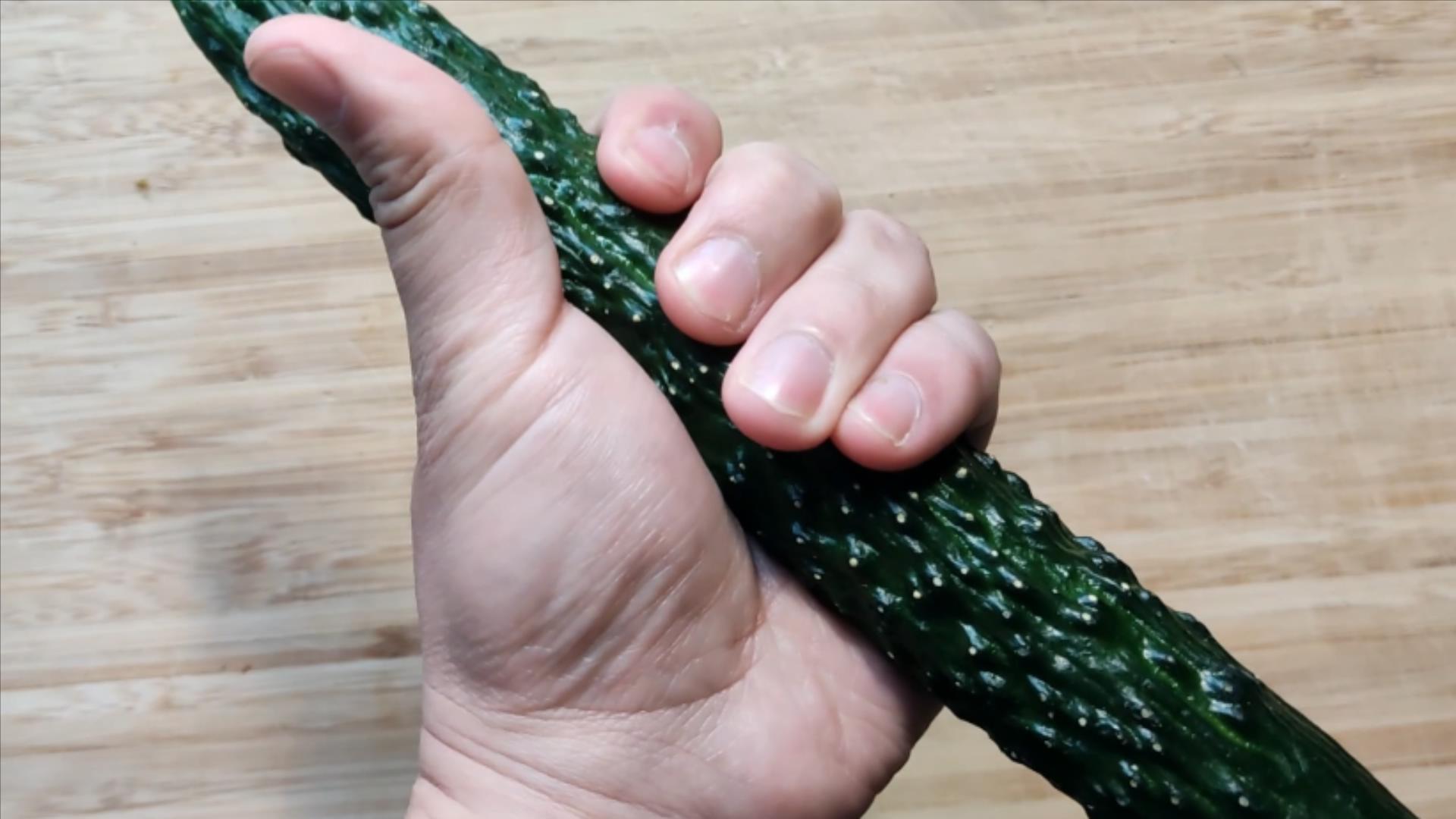 黄瓜打没打药,黄瓜打激素位置图解