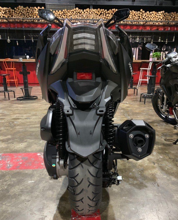 骑士的归宿都是踏板？卖掉隆鑫650，拿下19款赛艇400，太舒服了啊