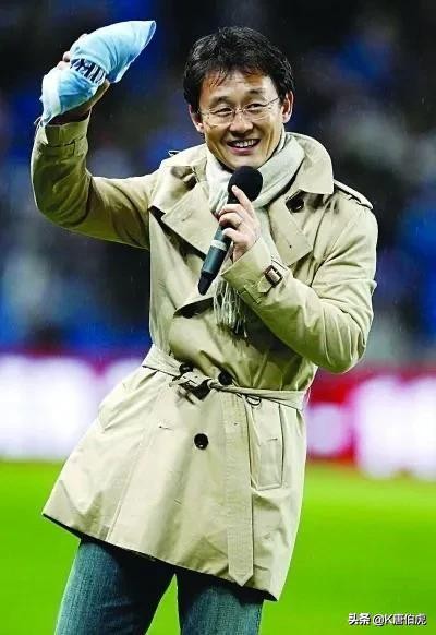 近视的足球运动员怎么办,饱受伤病困扰的球员