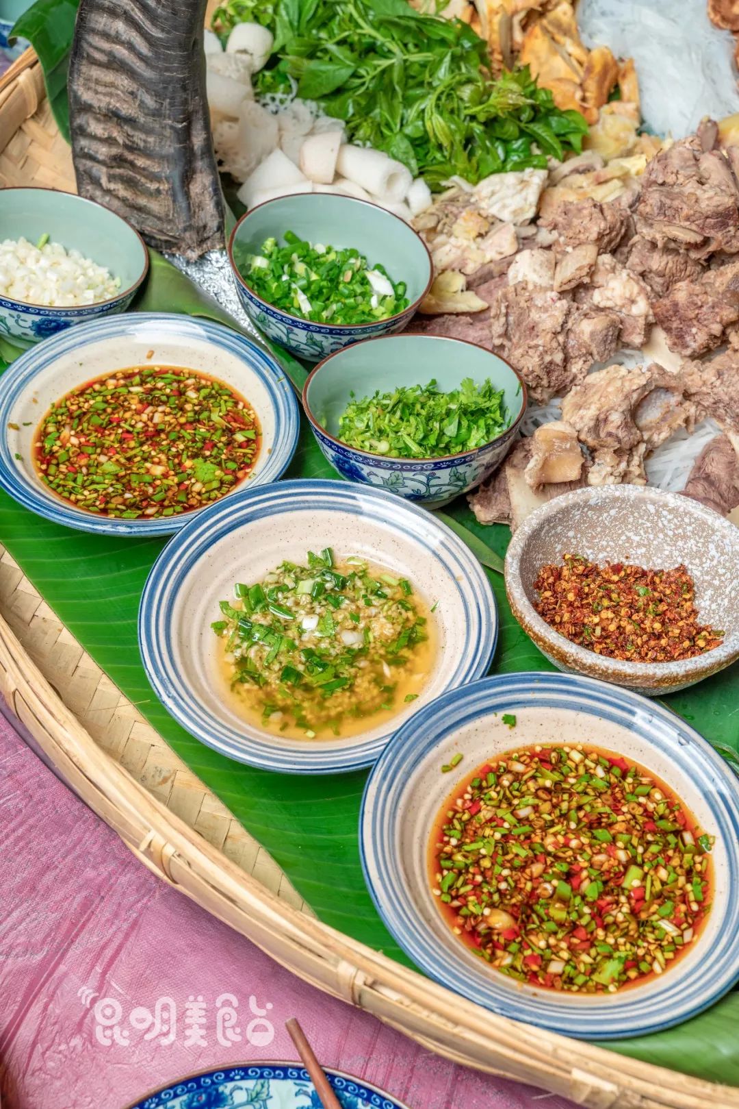 昆明高原明珠牛头宴,昆明附近哪里有世外桃源