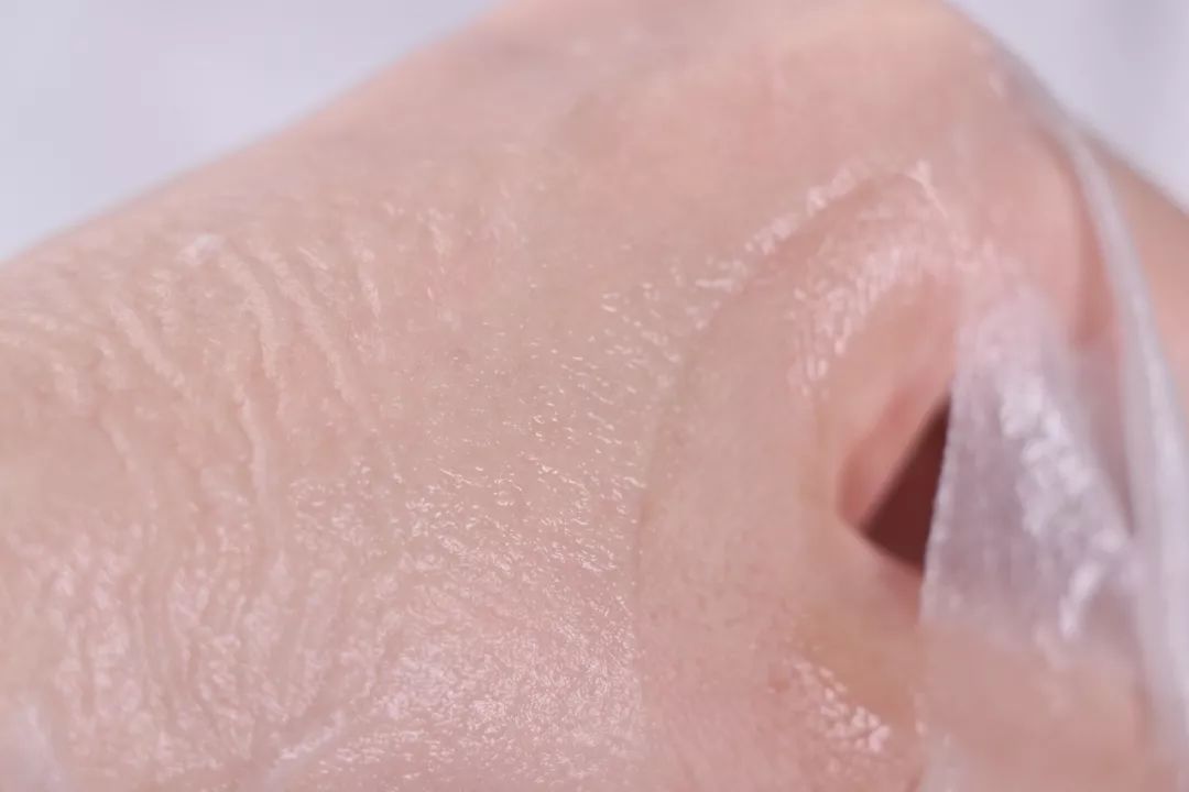 女神李冰冰私藏的补水减龄神器,用完皮肤超好,素颜也敢出门