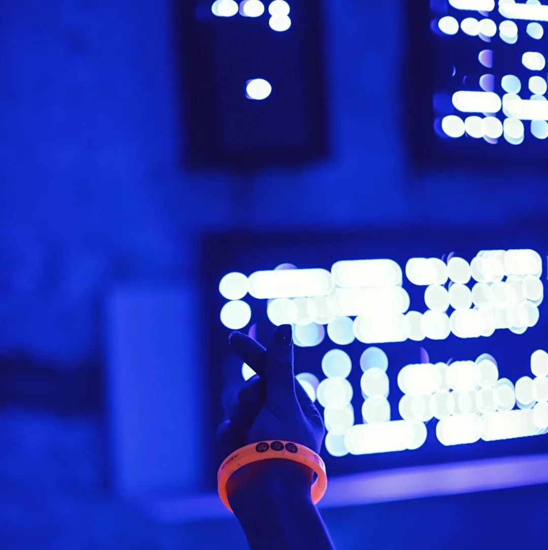 当心断缆警示标志,断片前有什么预警