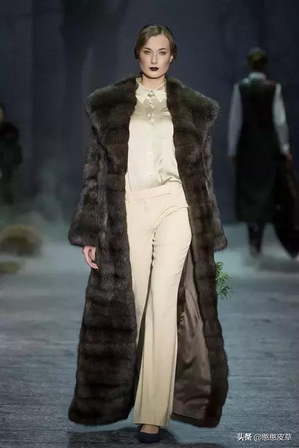 獭兔皮草怎么分辨是真是假,兔毛皮草怎么鉴别真假