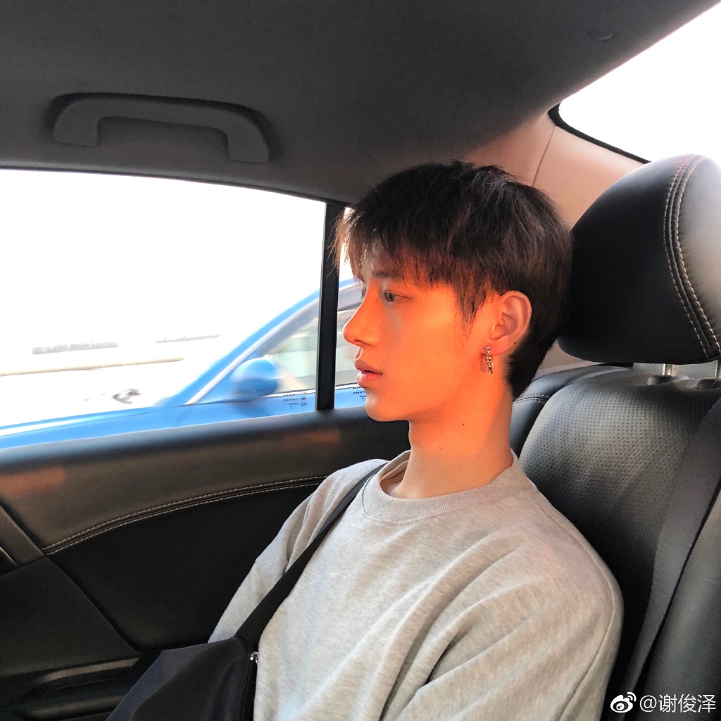 易烊千玺偶练,易烊千玺小成员