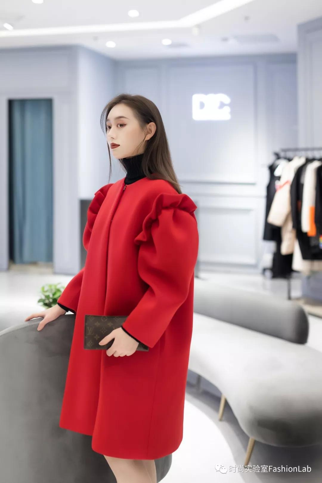 送对年终礼物是当代青年的社交核*器武**