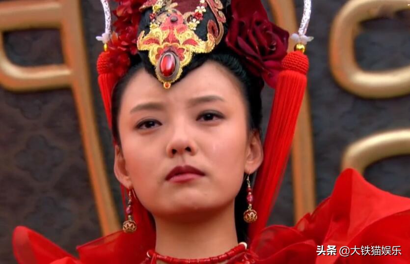 这4位女星太难了!被一位女配艳压不算啥,个个女配都吊打才尴尬