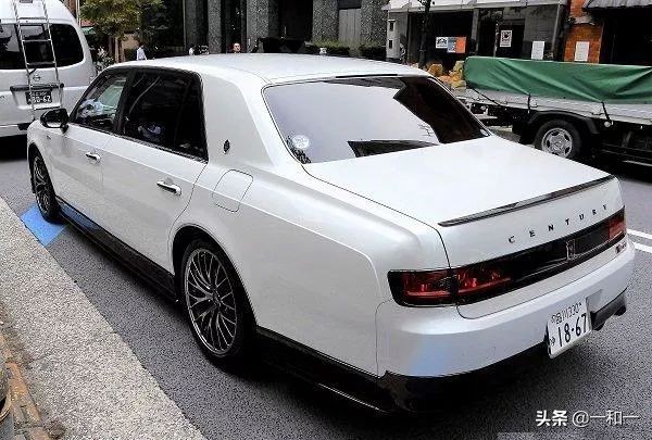 想与丰田社长开同款世纪GRMN,限700辆的模型了解一下