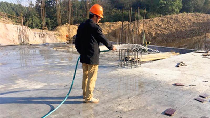 混凝土楼板出现裂缝的原因是什么,钢筋混凝土楼板裂缝是什么原因