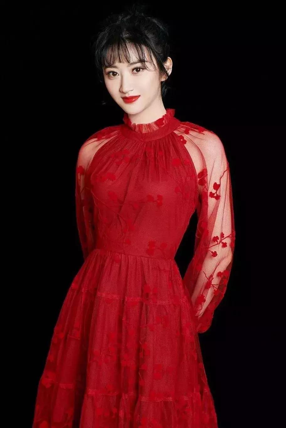 女明星怎么那么好看,中国女星春晚造型