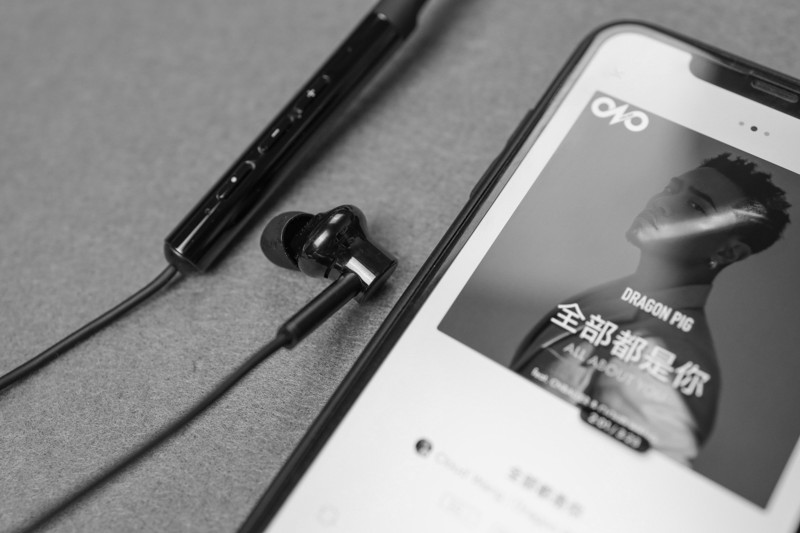 小米蓝牙耳机三代降噪版评测,小米降噪项圈蓝牙耳机值得买吗