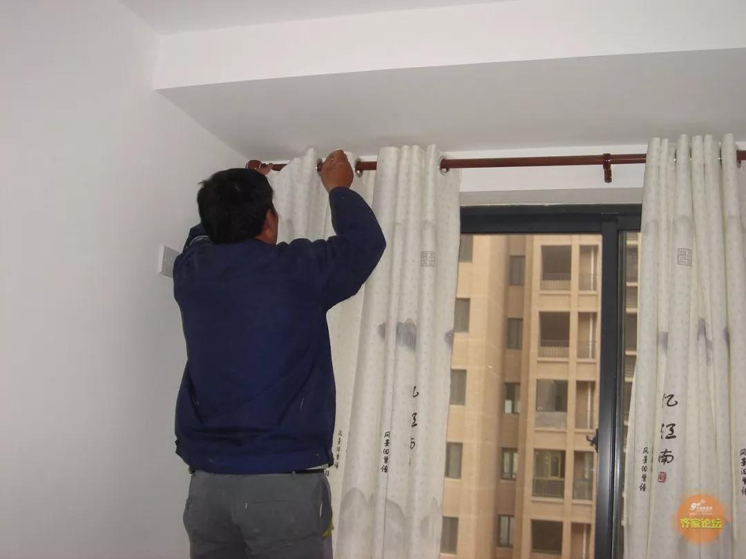 大窗帘怎么洗才能消甲醛,新窗帘不洗直接挂甲醛多久挥发完