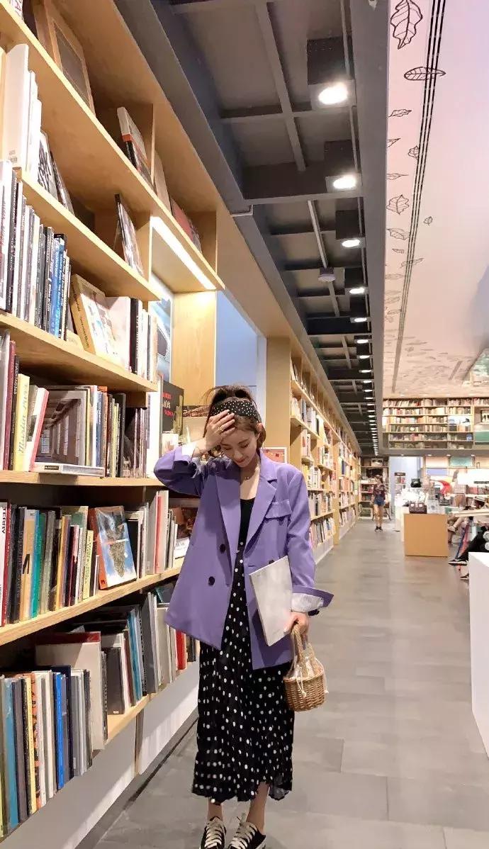 同一件衣服网红店的售价惊为天人？网红店的水有多深...