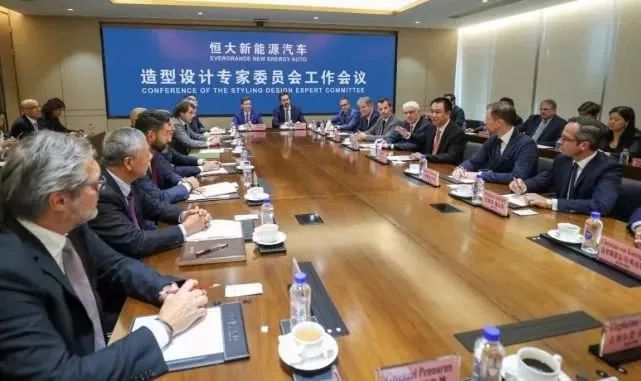 恒大三年冲万亿是真的吗,行业增长缓慢为啥企业竞争激烈