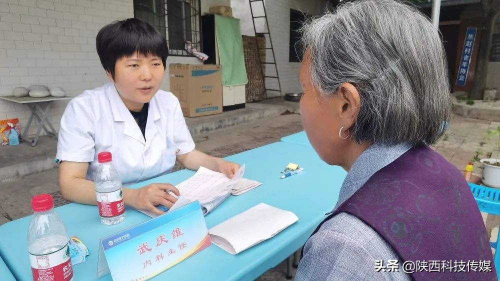 焦点迎七一送健康义诊惠民暖人心,送健康送温暖义诊主题党日活动