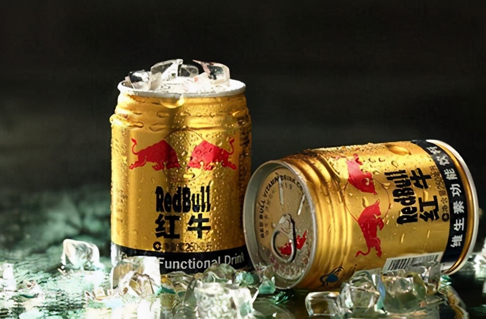 52岁大妈赚5个亿,退休大妈50多岁开始创业年赚百亿