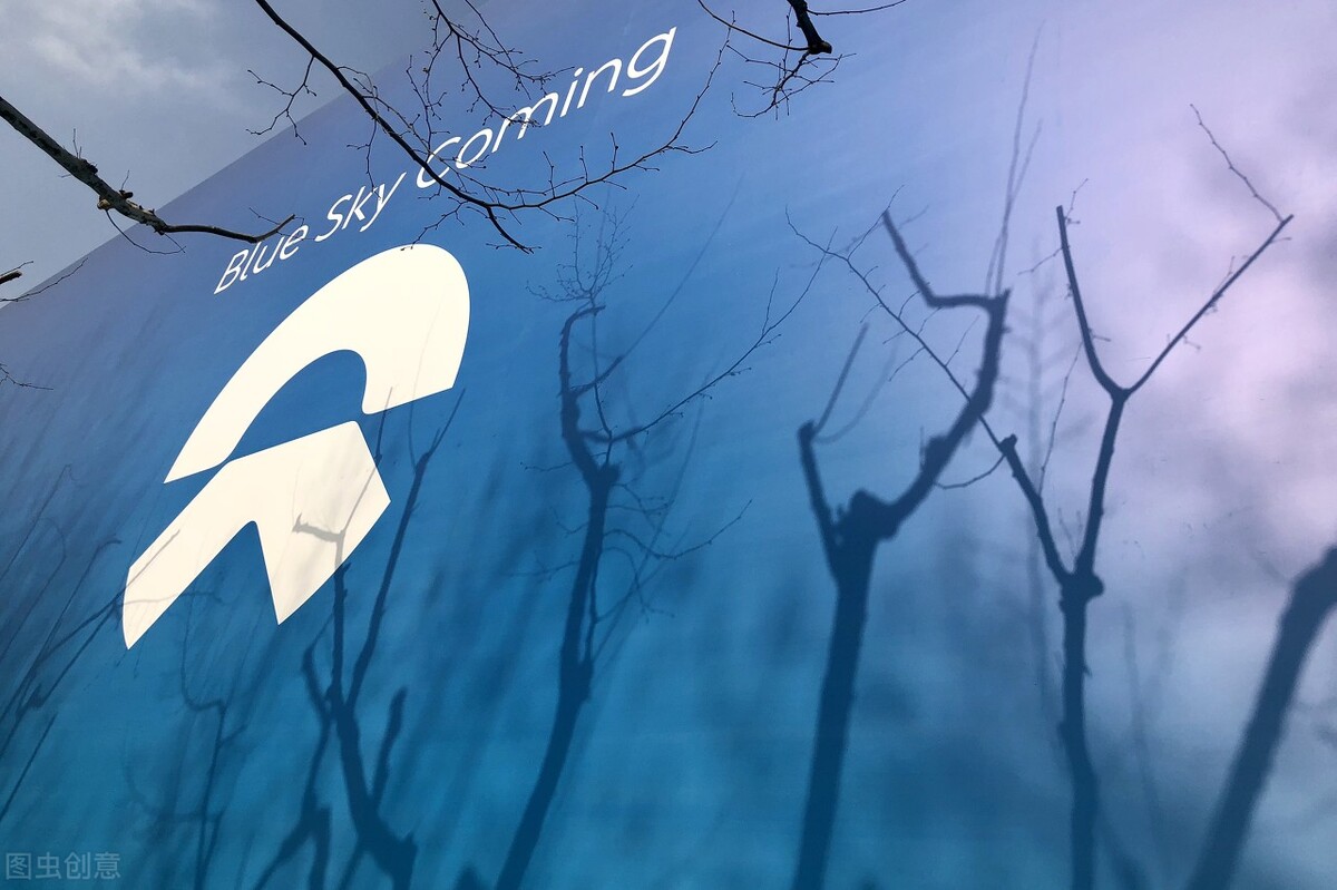 让杀毒全民免费的360也造车了，智能汽车这场戏好看了