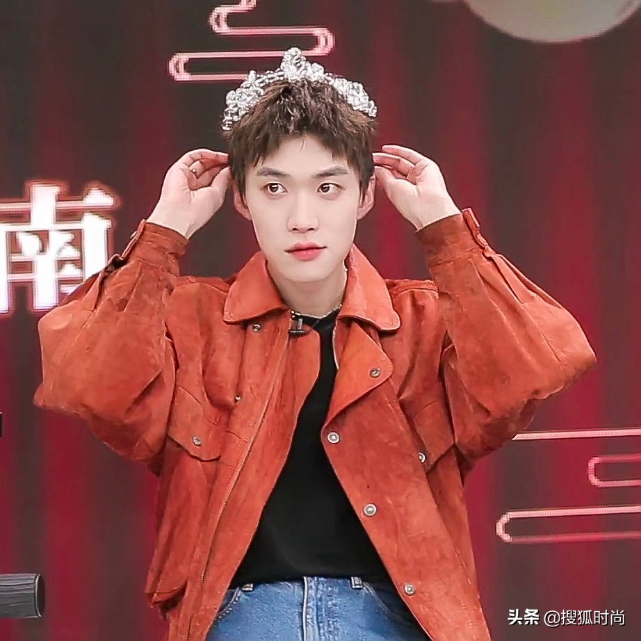 请接收这份张腾带来的国潮配饰搭配指南|中国风格·时尚微综艺