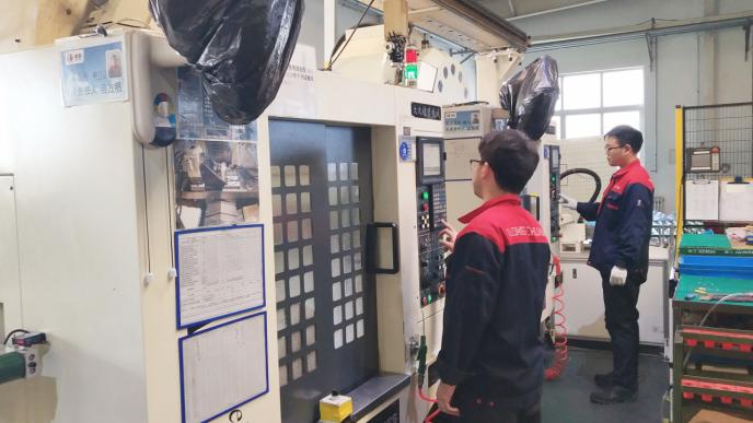 学习宣传贯彻落实*党**的十九届五中全会精神|静海龙创恒盛实业加速打造“智造”新高地