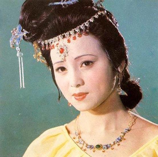 尤氏是一个怎样的女人,贾府尤氏