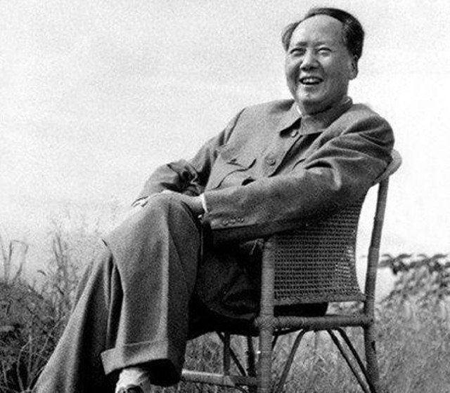 毛主席逝世对国际的影响：金日成亲自前往中国驻朝鲜大使馆吊唁