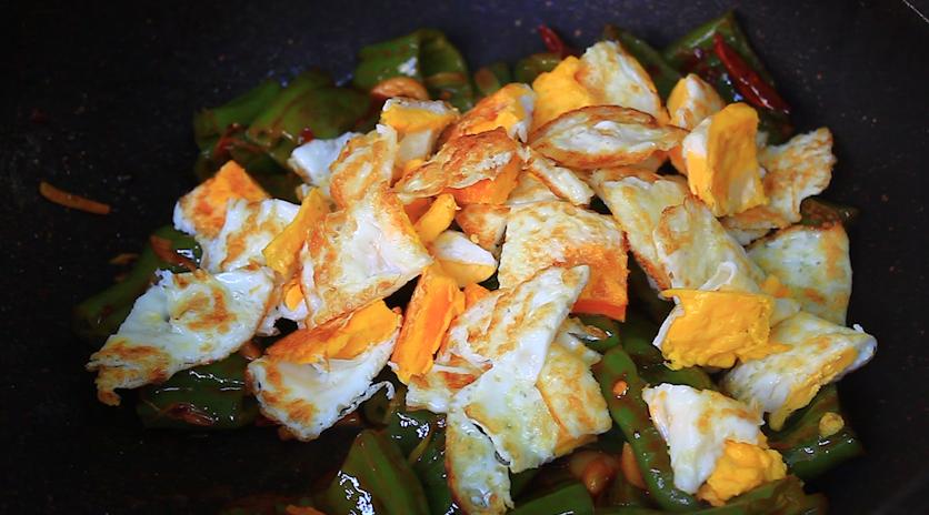 辣椒怎么炒才会软烂入味,家常炒辣椒需要炒几分钟