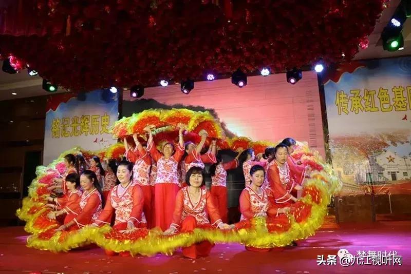 最新庆七一广场舞,广场舞庆七一活动