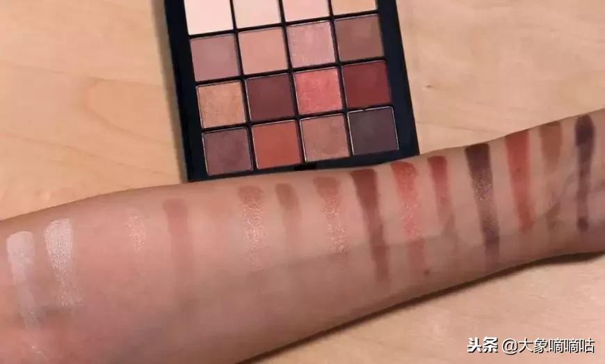 这些性价比超高的平价眼影！显色不飞粉！错过要后悔一整年啦！