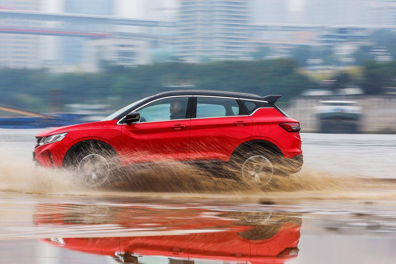 中国钢炮缤越试驾视频,中国钢炮缤越pro