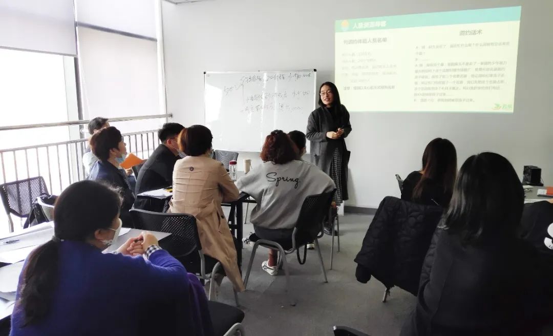 云采智能近视防控眼镜真的有用吗,云采智能眼镜