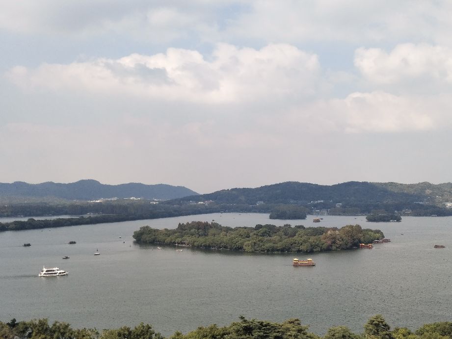 雷峰塔和净慈寺的风景,西湖美景雷峰塔一游