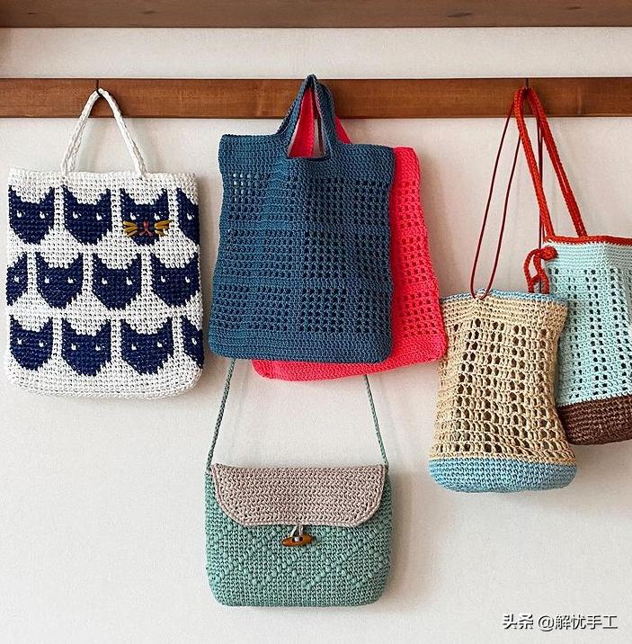 简单漂亮的小包包钩针教程,韩国钩针钩桌布花样教程