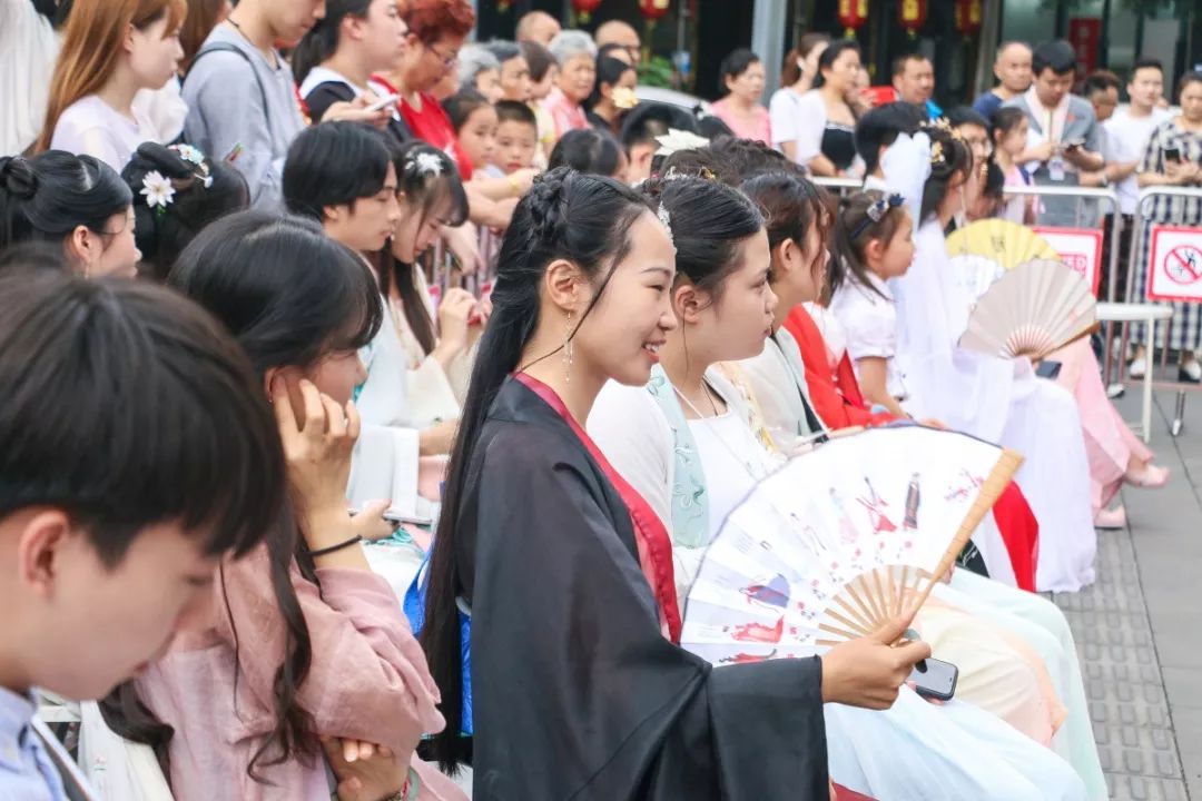 成都屋头串串香,老成都屋头串串