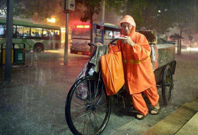 工作压力太大是坚持还是放弃,工作干够了要坚持还是放弃