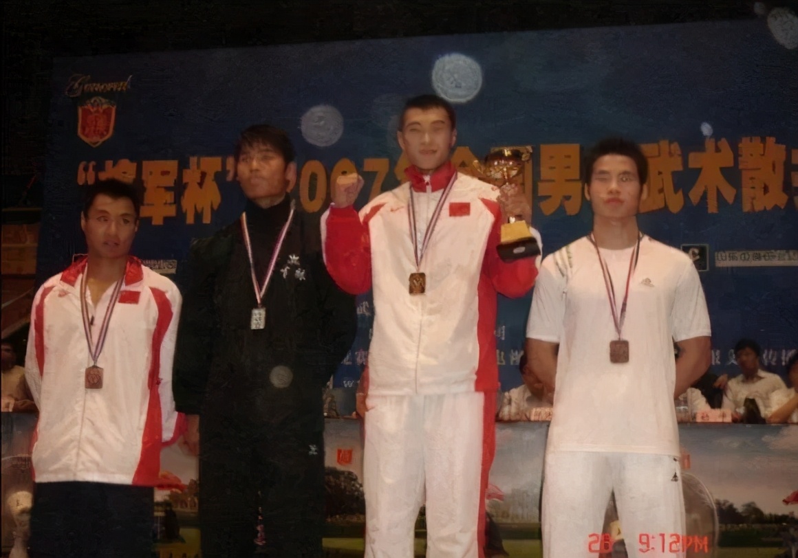 姜春鹏和方便哪个厉害,方便对姜春鹏比赛视频