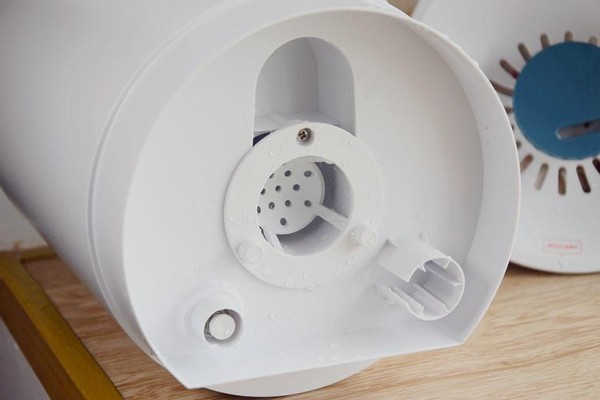 大加湿量加湿器测评,无雾加湿器湿度测评