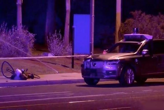 铃木贱卖公交事故频出2018年车圈年度大事件盘点