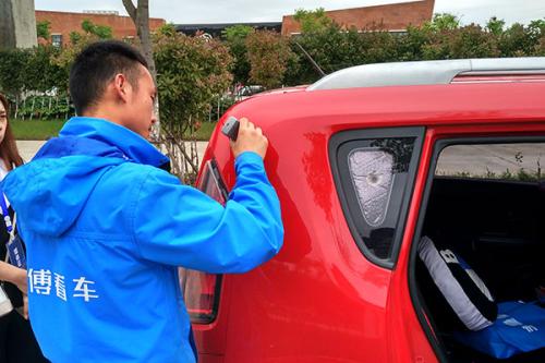 汽车卖了对方不过户找谁解决,卖汽车对方一直不过户怎么解决